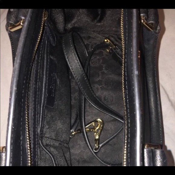 michael kors purse - Picture 2 of 2